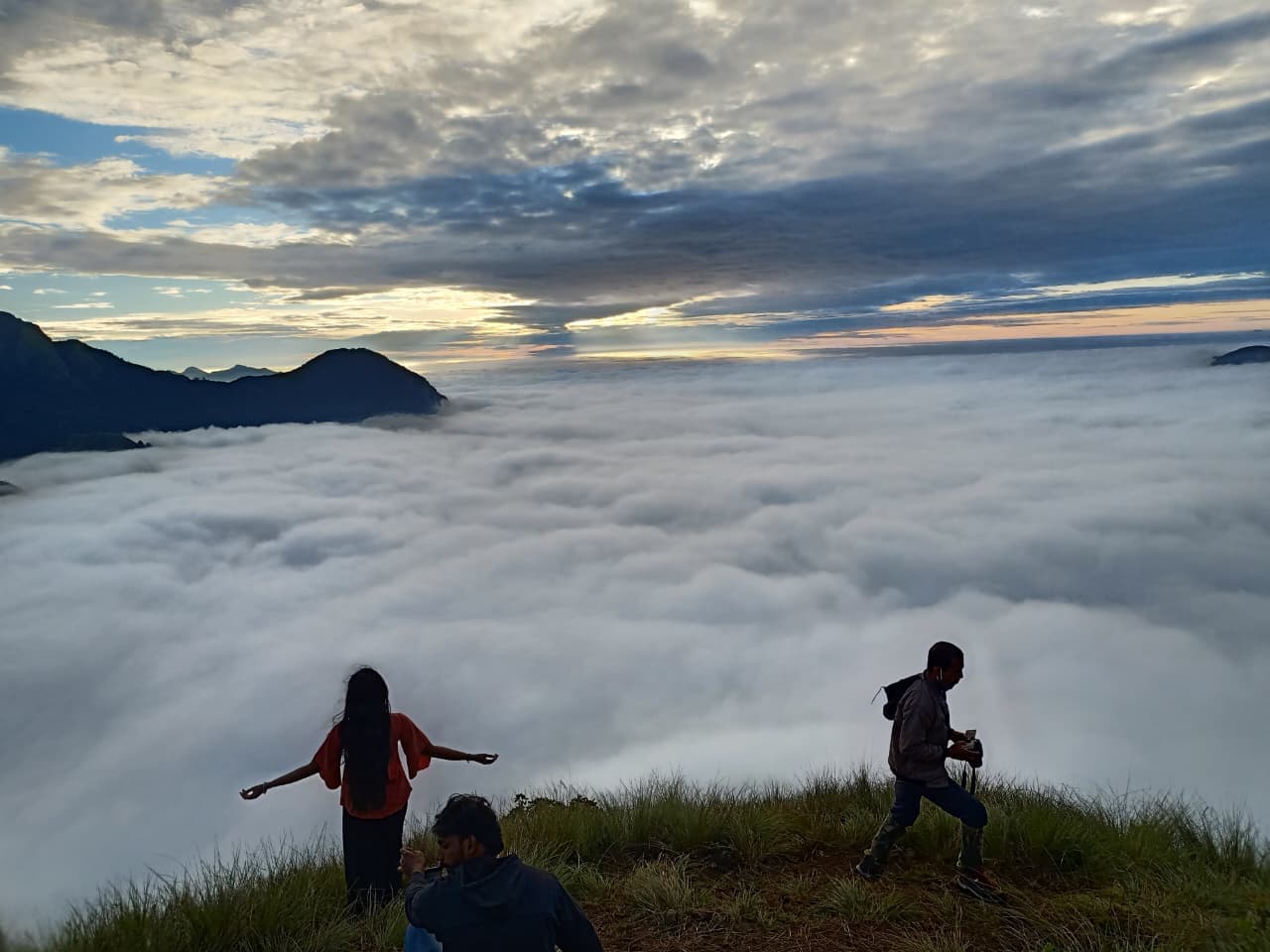 WhatsApp Image 2025-12-09 at 14.17.03.jpeg